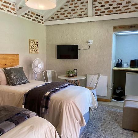 The Stables At Critchley Apartment Дълстроом Екстериор снимка